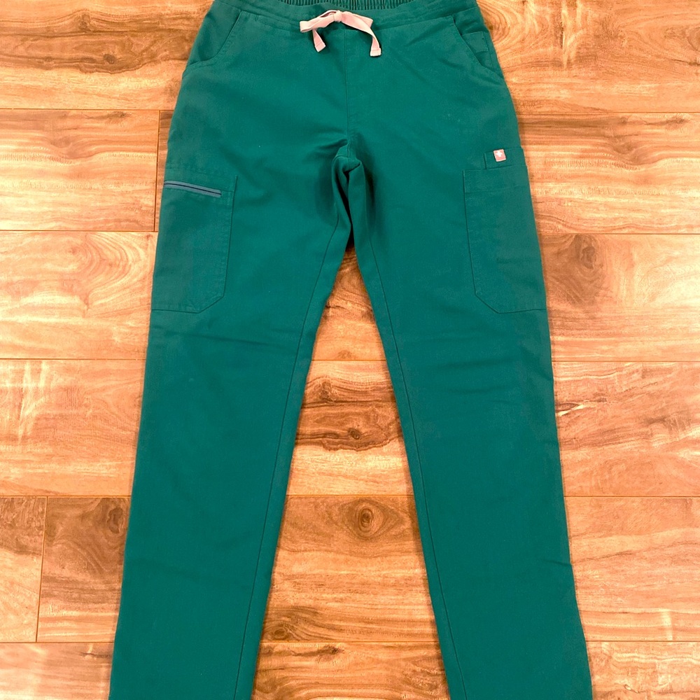 Figs Yola skinny scrub pants - size XS regular